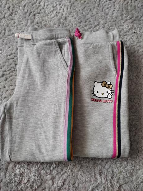 Tepláky s hello kitty, 122, c&a,122