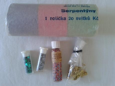 Retro ozdoby - serpentíny a trblietky, 