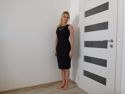 Čierne šaty 36v,elastické, s