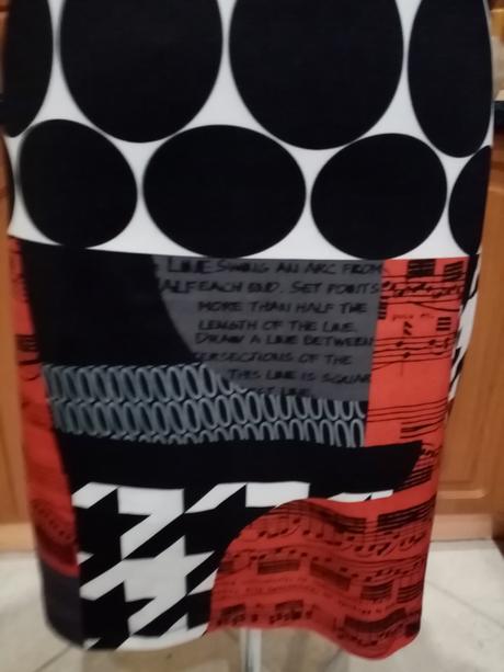 Pekné čierne šaty zn. desigual veľkosť č. 38, desigual,38