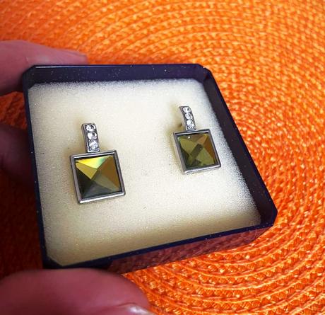 Náušnice - brúsené zrkadlovky rivoli,