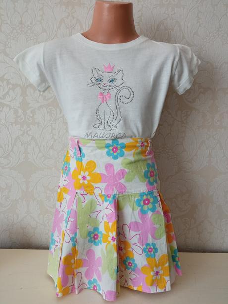 Dievčenská kvetovaná skladaná sukňa (98-104), 98