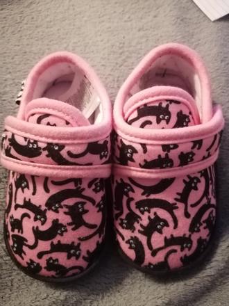 Dedoles macickove paucky, 21