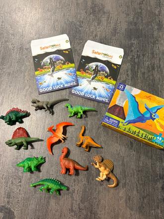 Safari ltd - sada postaviciek dinosaurov,