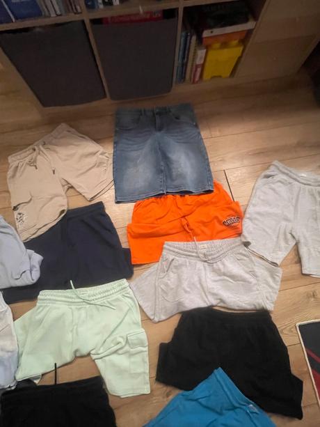 Kratase 164/170/176- 12kusov top stav, 170