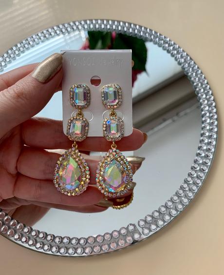 Nové dlhé náušnice, 