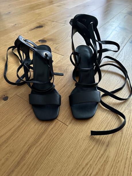 Sandále s remienkami, nové, koža, veľ. 39, 39
