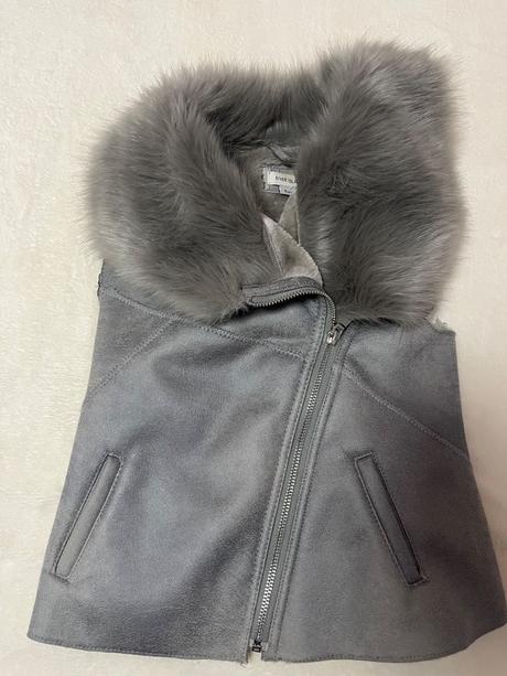 Vesta river island, river island,110