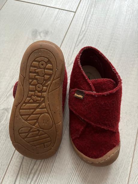Papuce, froddo,21