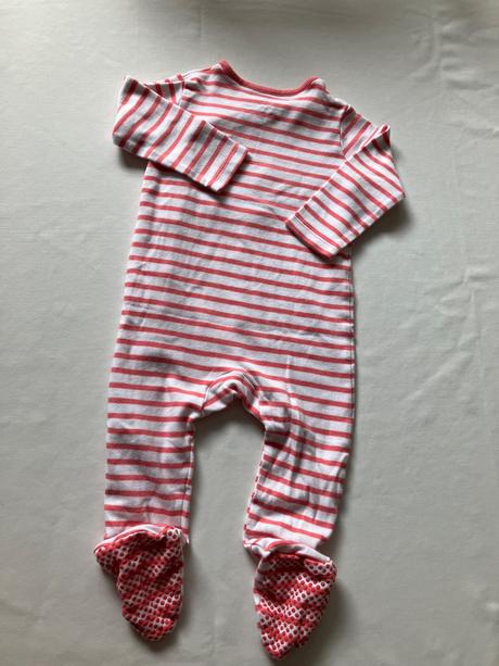 Jednodielne pyžamo, f&f,74