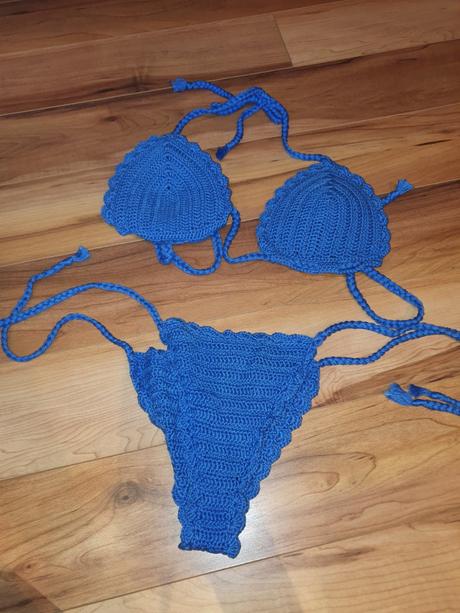 Háčkované plavky xs s košíky a, s