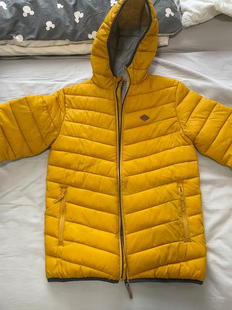 Prechodná vetrovka, reserved,158