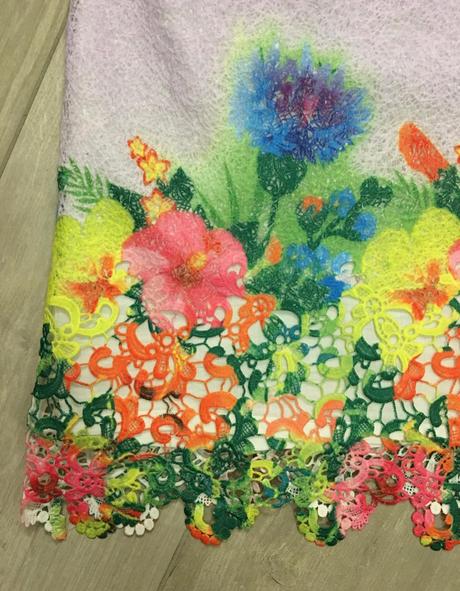 Krásne letné šaty, s