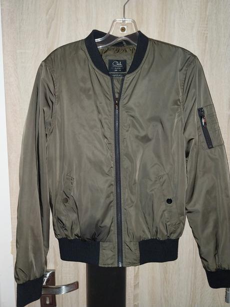 Vetrovka č.38, clockhouse,38