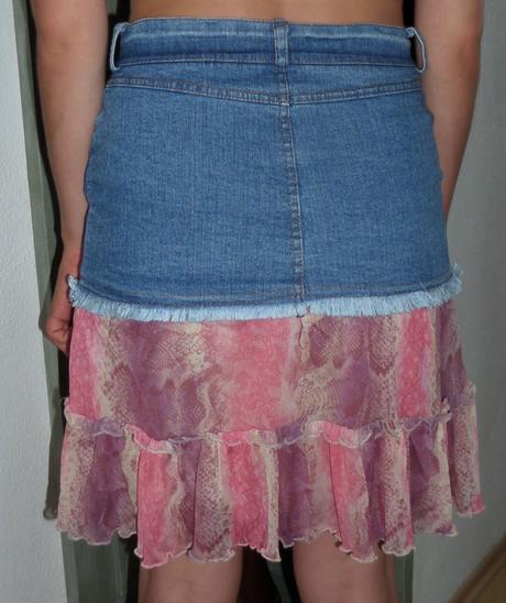 Rifľová sukňa s volánmi, s