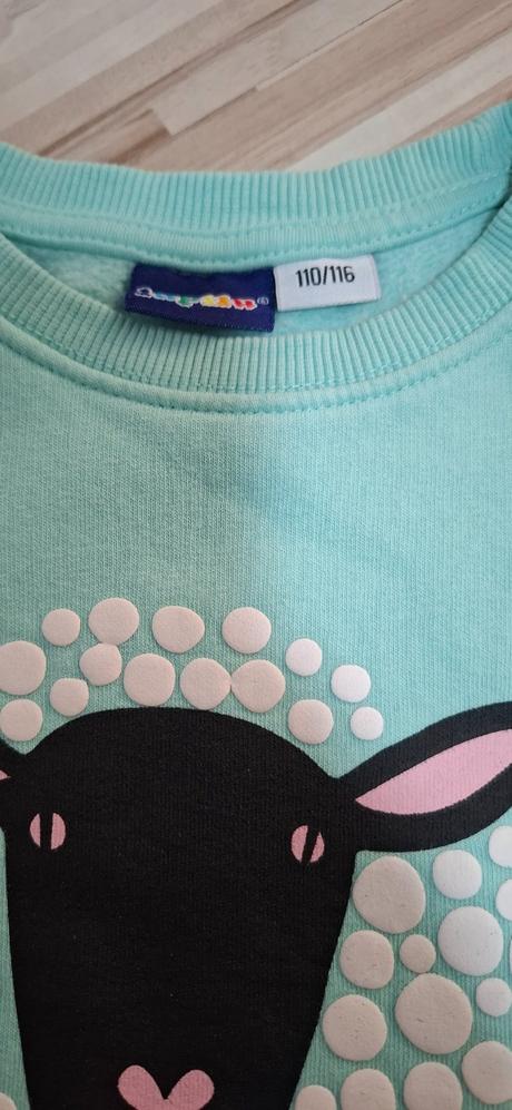 Mikina s ovečkou, lupilu,104