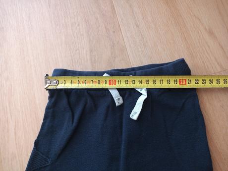 Tmavomodré tepláky, pepco,92