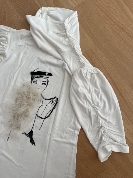 Tričko s pierkovou aplikáciou vogue, xs