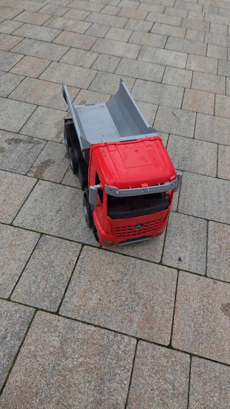 Predam auto vyklapacie, 