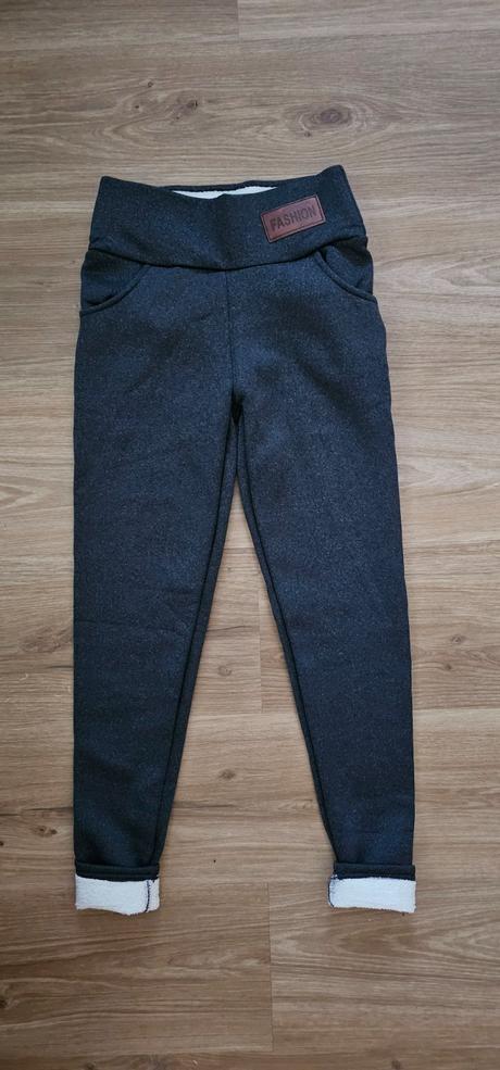 Šedé zateplené legíny, s