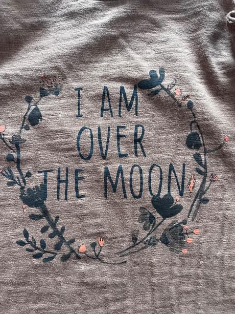 Hnedé tričko s volanmi, next,98