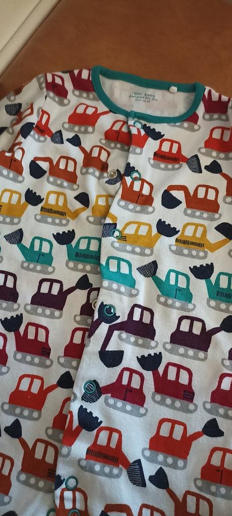 Pyžamka next s bagrami, next,80