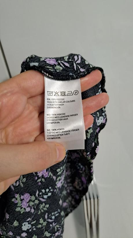 Kvetinkové šaty, m