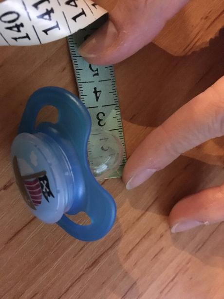 2 veľmi málo používané cumlíky, babylove