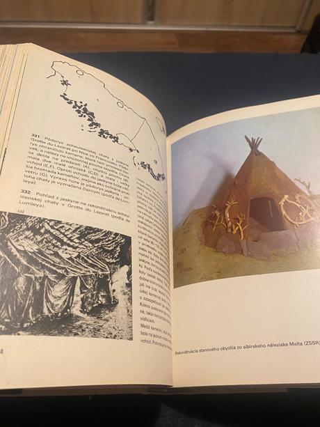 Encyklopédiaveľký obrazový atlas pravekého človeka, 