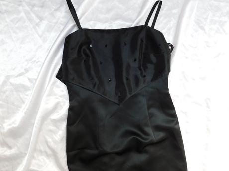 Luxusne pekne šaty na slavnost, 36