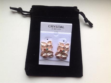 Set pozlátenej bižutérie vhodný ako darček, 