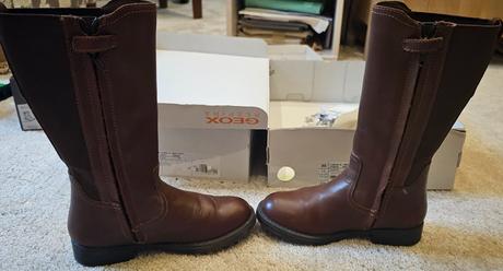 Málo nosené kožené čižmy, geox,30