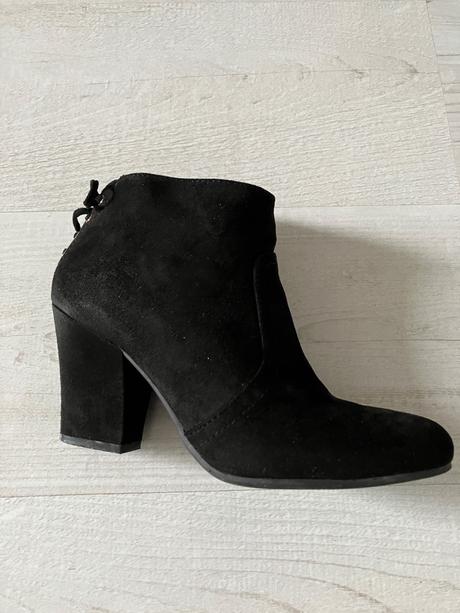 Kotnikove čižmičky, 39