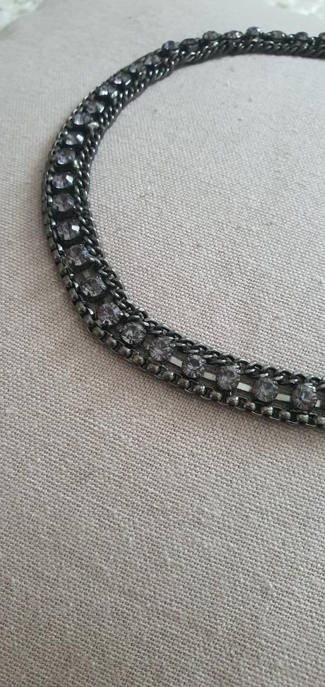 Čierny náhrdelník, 