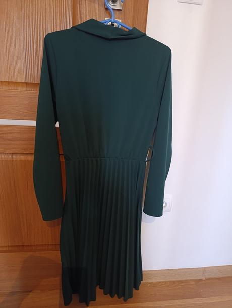 Šaty 38/40, 40