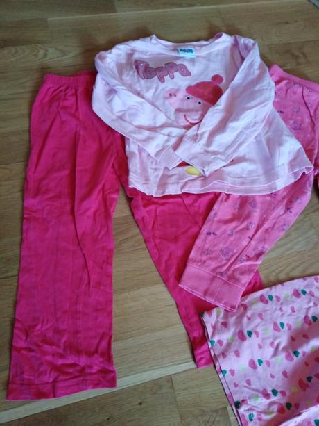 Pyzamka 4ks veľkosť 92 a 92 -98 cm, 92