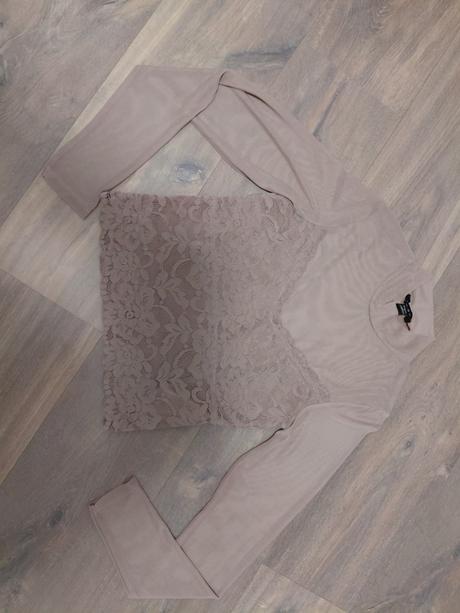 Damsky cipkovany top, amisu,s