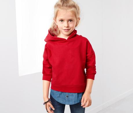 Červená mikinka, tcm,152