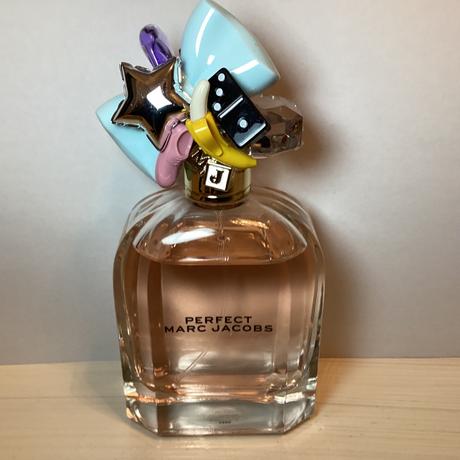 Parfém marc jacobs perfect, 