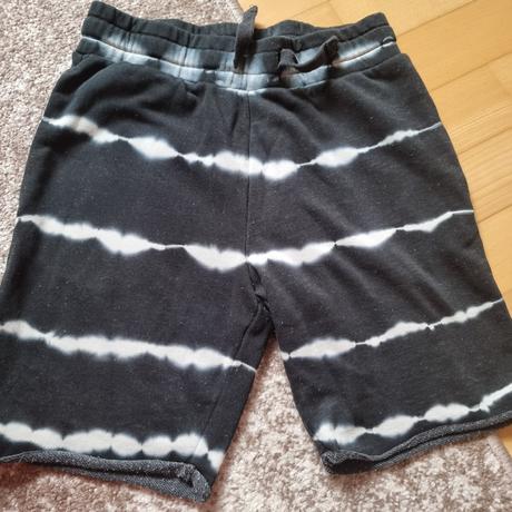 Batykovane kratasy, h&m,140