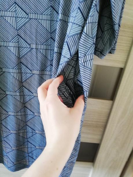 Šaty s vreckami, 38