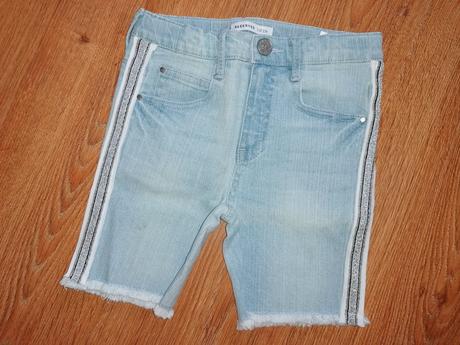 Šortky, reserved,110