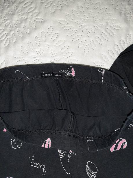 Cukríkové legíny, reserved,152