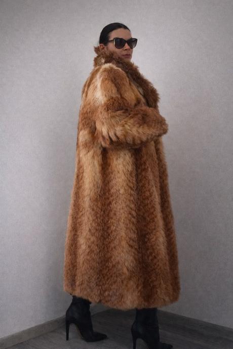 Dámsky dlhý kožuch z pravej kožušiny, l