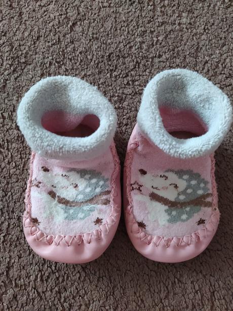 Ponožkové papučky, 20