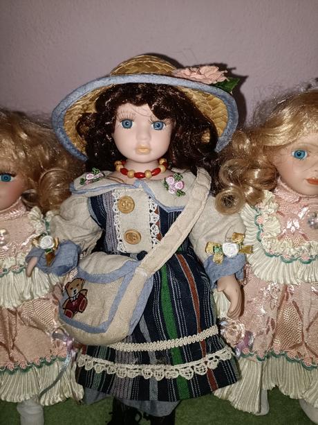 Porcelánové bábiky,