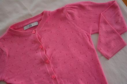 Jemný bavlnený svetrík so srdiečkovými gombíkmi, marks & spencer,110