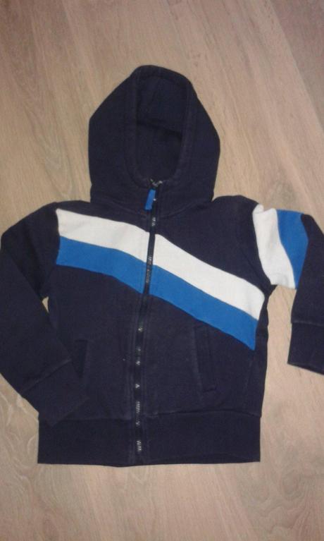 Mikina, authority,128