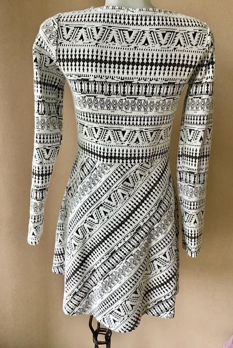 Krasne upletove saty pepperts, 164