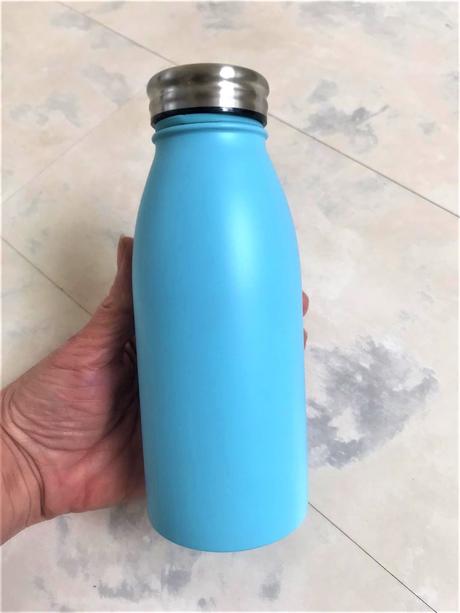 Praktická termoska,